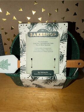3-Piece Green Baking Set with Spatula